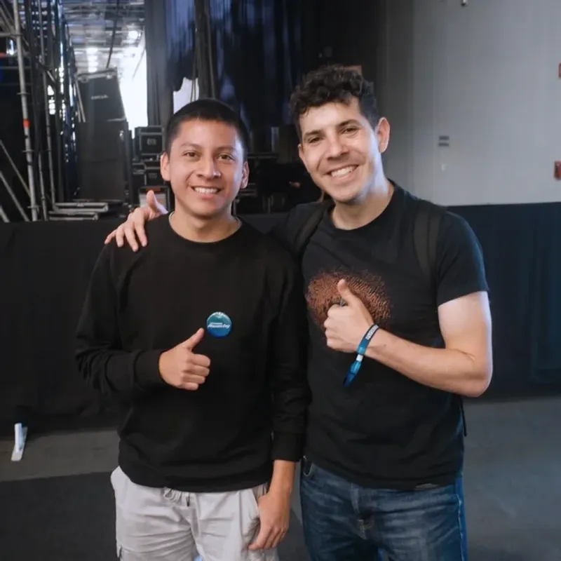 Foto con midudev en Talent Land 2025 Guadalajara